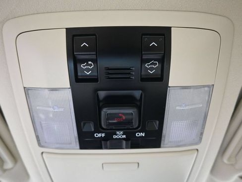 Used 2023 Lexus GX 460 Premium AWD/4WD image 22