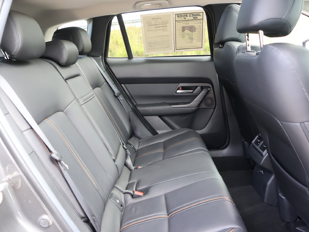 Used 2025 MAZDA CX-50 AWD 2.5 S w/ Premium Plus Pkg image 11