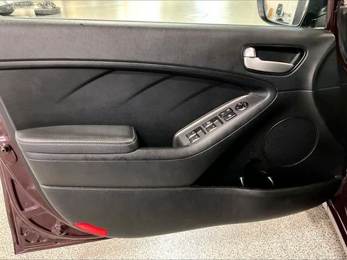 Used 2018 Kia Forte LX w/ LX Popular Package image 21