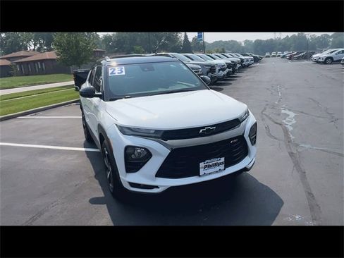 Certified 2023 Chevrolet TrailBlazer RS w/ Convenience Package image 3