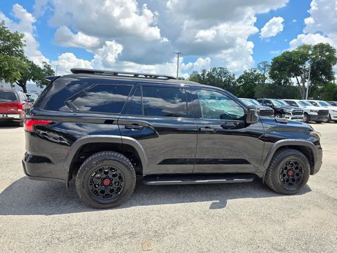 Used 2024 Toyota Sequoia TRD Pro AWD/4WD image 7