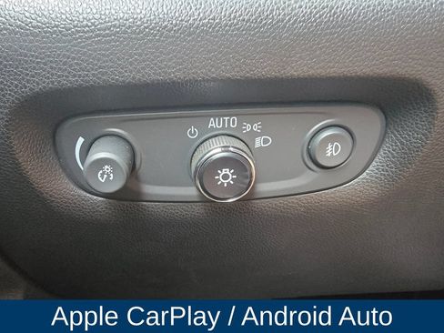 Used 2019 Chevrolet Traverse LT FWD image 25