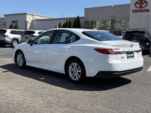 Used 2025 Toyota Camry LE image 22
