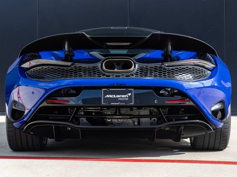 Used 2026 McLaren 750S RWD image 8