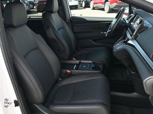 Used 2025 Honda Odyssey Sport-L image 17