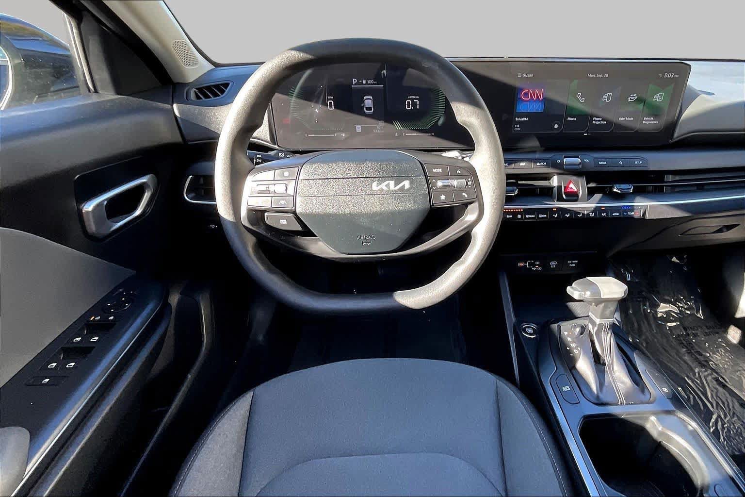 Used 2025 Kia K4 FWD image 6
