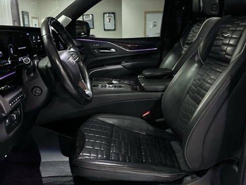 Used 2022 Cadillac Escalade Sport Platinum image 7