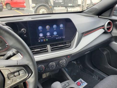 Certified 2024 Chevrolet Trax RS w/ Driver Confidence Package image 25