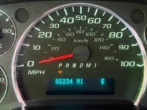 Used 2020 Chevrolet Express 3500 Extended w/ Driver Convenience Package RWD image 18