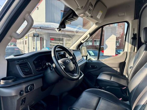 Used 2023 Ford Transit 250 Medium Roof image 12