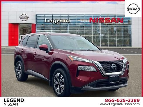 Used 2023 Nissan Rogue SV image 1