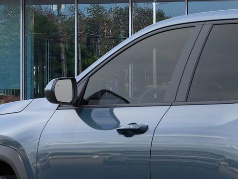 New 2027 Chevrolet Equinox LT FWD image 12