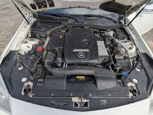 Used 2016 Mercedes-Benz SLK 300 image 27