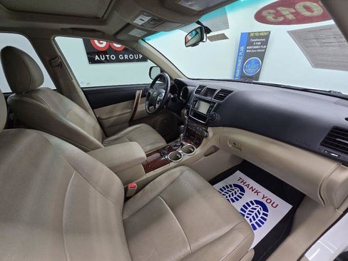 Used 2013 Toyota Highlander Limited FWD image 27