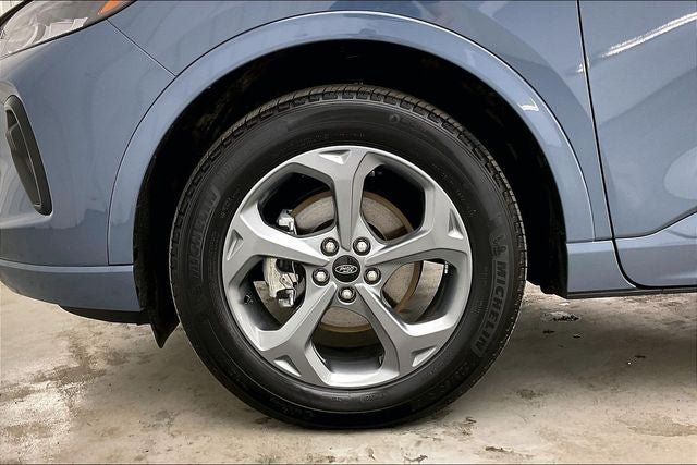 Used 2024 Ford Escape ST-Line w/ Tech Pack #1 AWD/4WD image 10