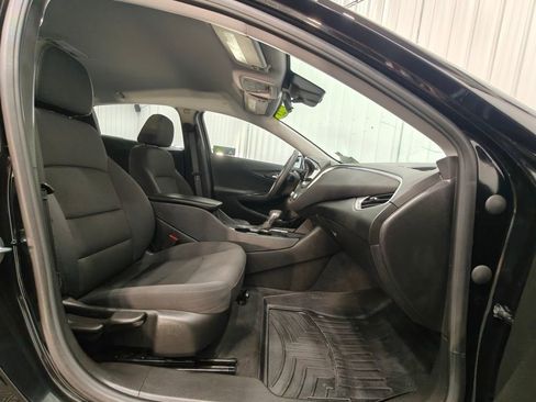 Used 2023 Chevrolet Malibu LT image 20
