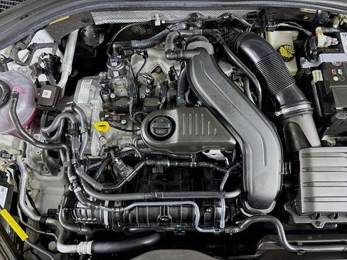 Certified 2024 Volkswagen Jetta Sport image 30