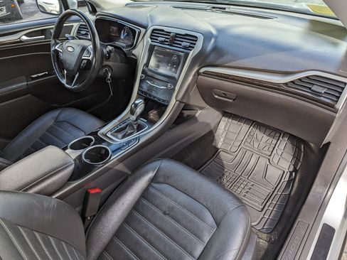 Used 2014 Ford Fusion Energi SE w/ Driver Assist Package image 30