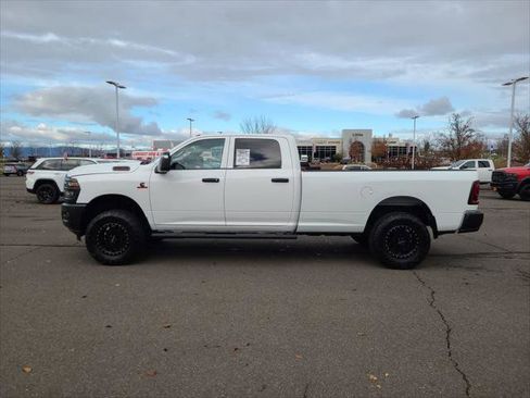 Used 2025 RAM 3500 Tradesman image 11
