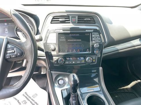 Used 2021 Nissan Maxima SR w/ Sport Mat Group FWD image 19