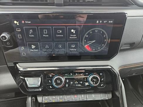 Used 2025 GMC Sierra 1500 AT4 w/ AT4 Premium Package image 18