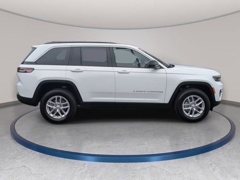 New 2025 Jeep Grand Cherokee Laredo X image 4