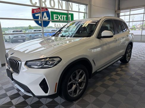 Used 2024 BMW X3 xDrive30i AWD/4WD image 3