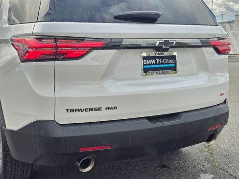 Used 2023 Chevrolet Traverse RS image 39