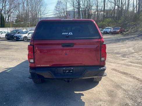 Used 2024 Chevrolet Colorado Trail Boss w/ Technology Package image 6