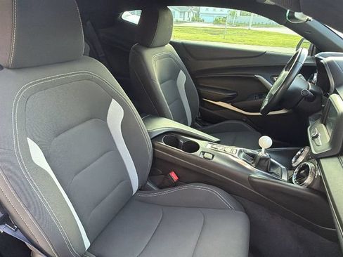 Used 2016 Chevrolet Camaro LT RWD image 28