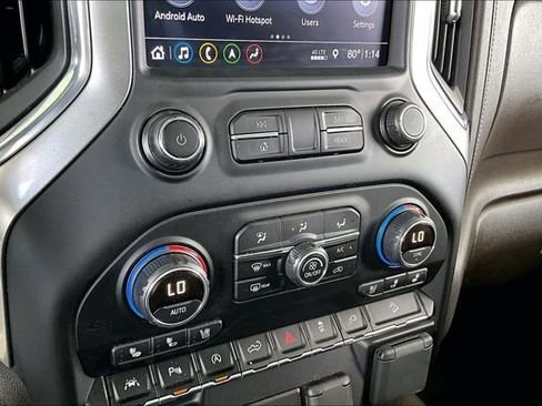 Used 2019 Chevrolet Silverado 1500 LTZ w/ LTZ Premium Package AWD/4WD image 23