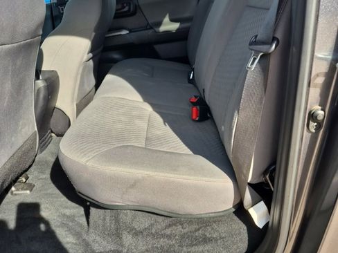 Used 2021 Toyota Tacoma image 25