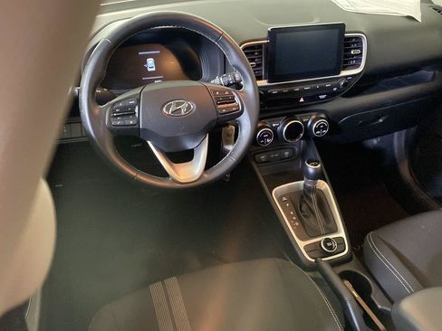 Used 2023 Hyundai Venue SEL w/ Cargo Package FWD image 18
