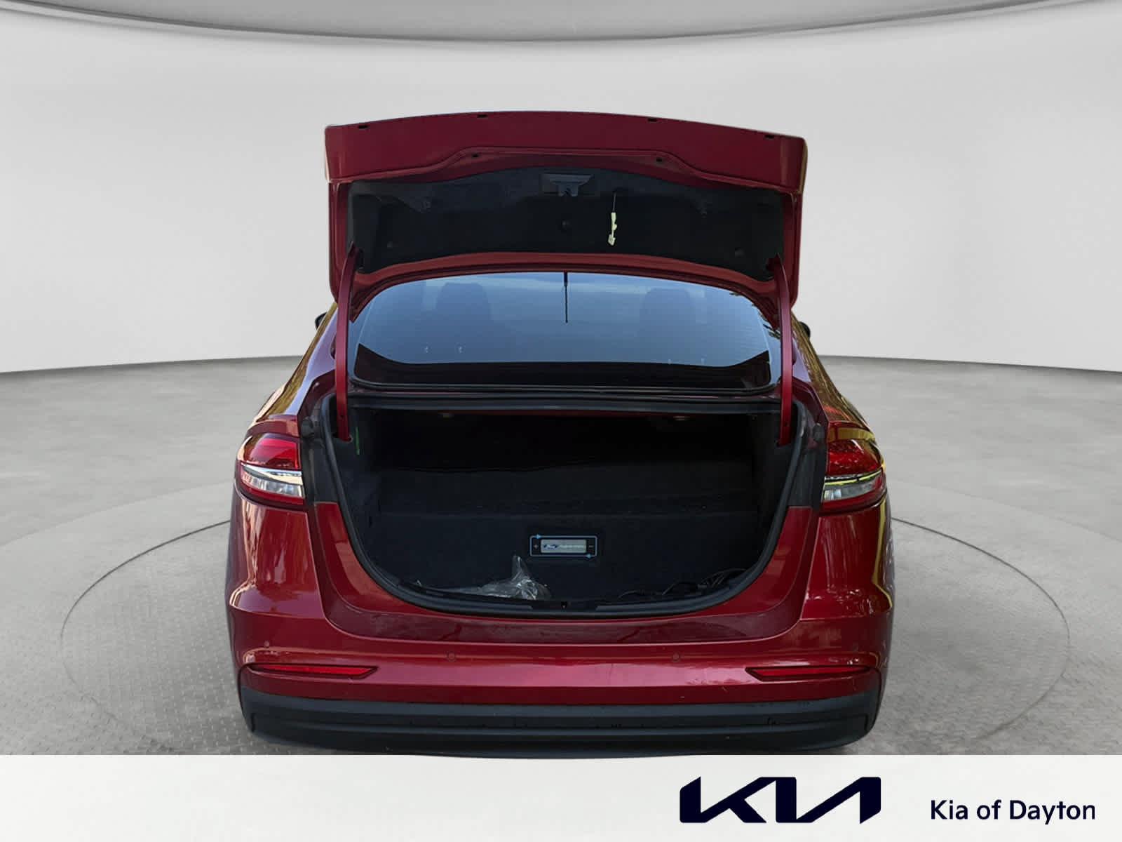 Used 2020 Ford Fusion Energi Titanium FWD image 23