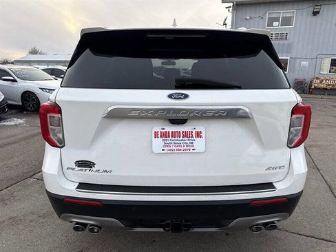 Used 2022 Ford Explorer Platinum w/ Technology Package AWD/4WD image 6
