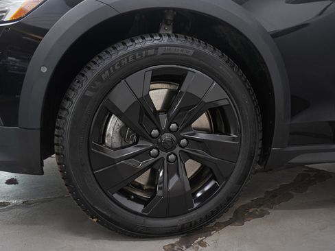 Used 2020 Volvo V60 T5 Cross Country image 34