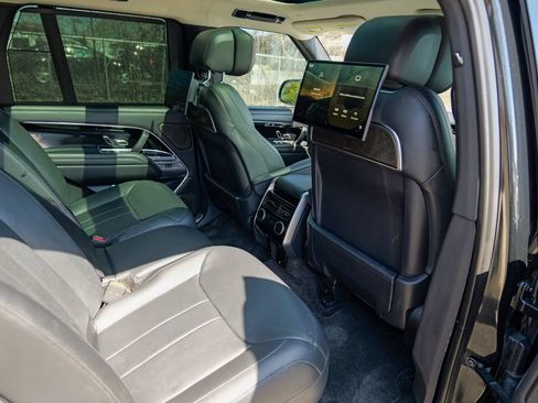 Used 2023 Land Rover Range Rover Autobiography AWD/4WD image 28