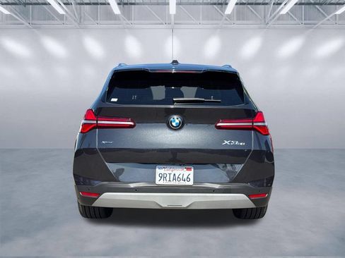 Used 2025 BMW X3 xDrive30i w/ Premium Package AWD/4WD image 4