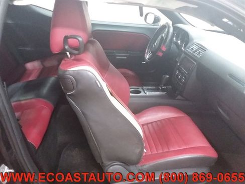Used 2013 Dodge Challenger R/T image 11