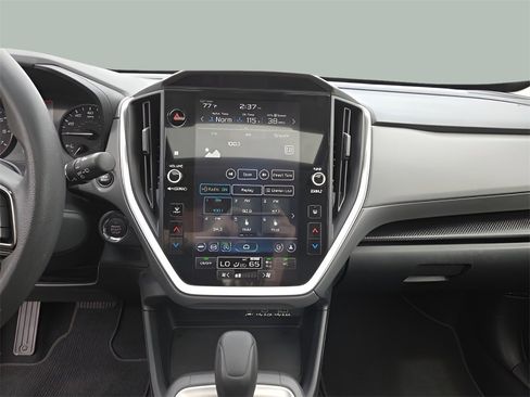 Used 2024 Subaru Crosstrek 2.0i Premium image 11