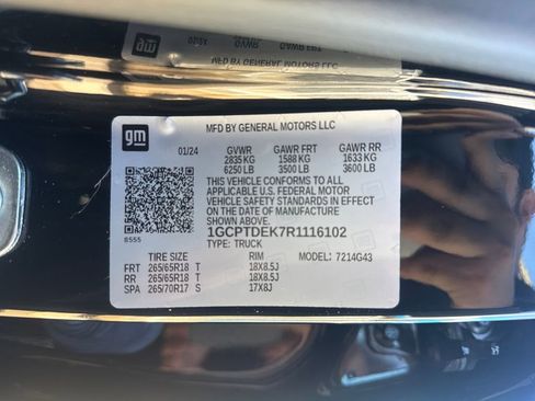 Used 2024 Chevrolet Colorado Z71 w/ Z71 Convenience Package 2 image 29