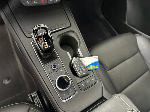 Used 2024 Cadillac XT4 Luxury image 20