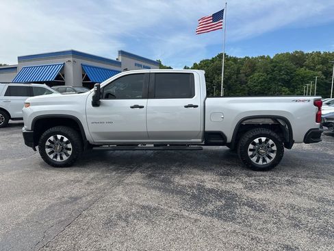 Used 2023 Chevrolet Silverado 2500 Custom w/ Custom Value Package AWD/4WD image 6
