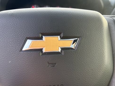 New 2025 Chevrolet Silverado 1500 Custom image 31