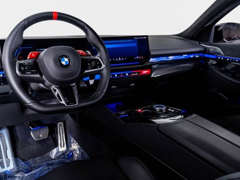 Used 2025 BMW M5 w/ Executive Package AWD/4WD image 2