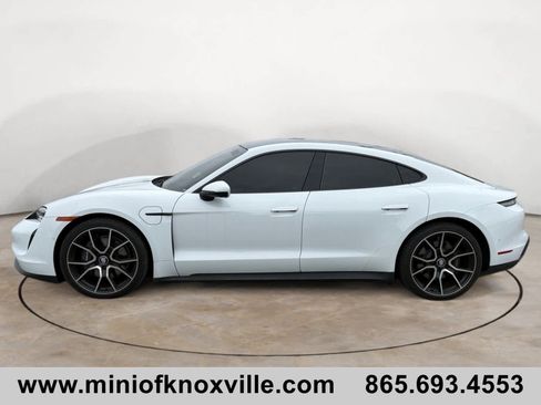 Used 2023 Porsche Taycan image 6