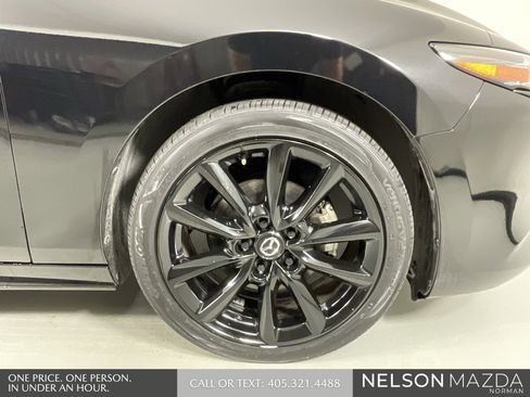 Used 2022 MAZDA MAZDA3 s image 10