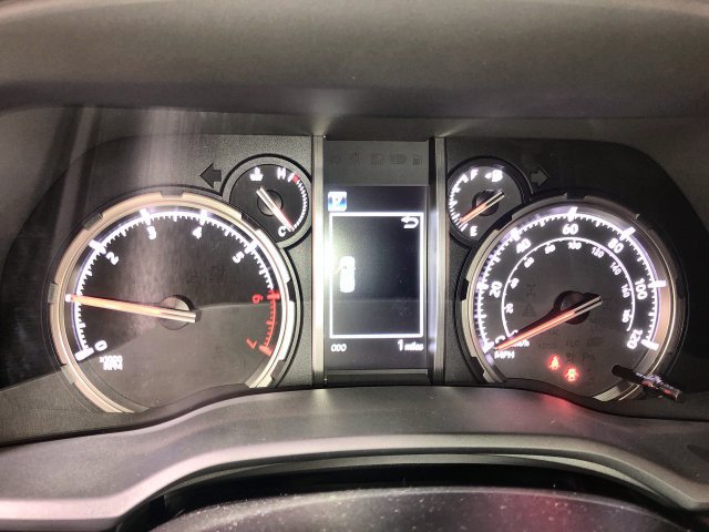 Used 2020 Toyota 4Runner Limited AWD/4WD image 11