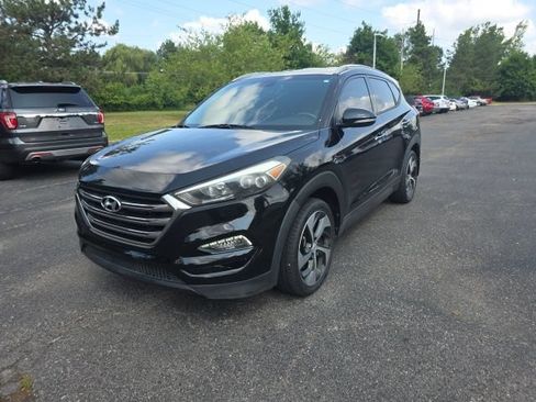 Used 2016 Hyundai Tucson Limited AWD/4WD image 3