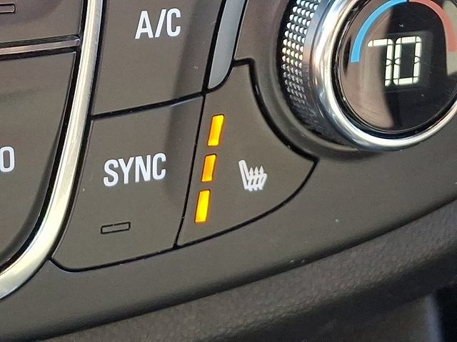 Used 2023 Chevrolet Traverse LT w/ LPO, Floor Liner Package AWD/4WD image 15